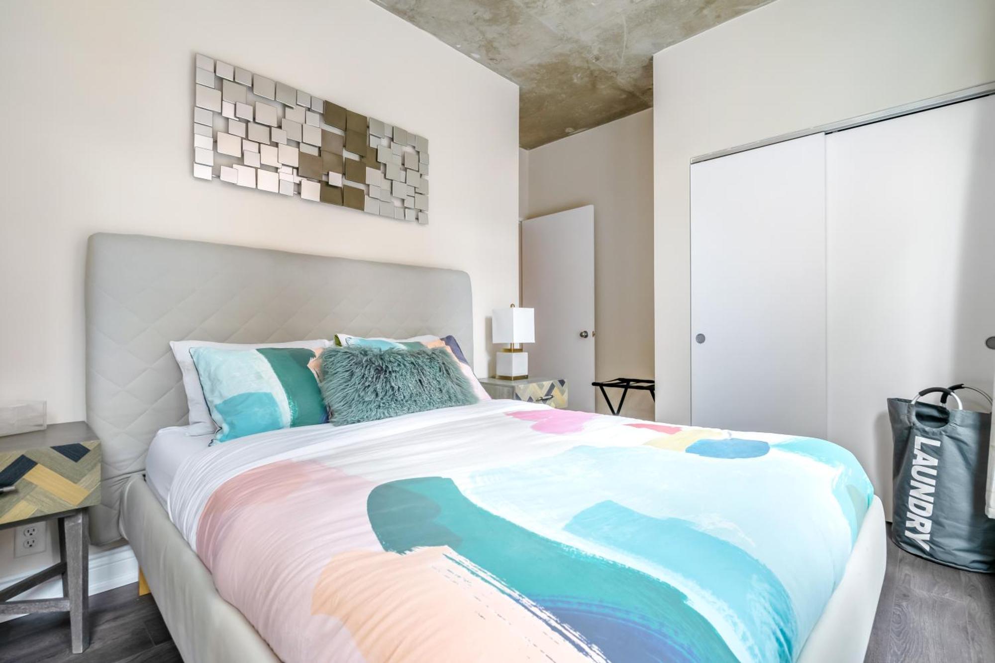 Spacious Corner Apartment Downtown Toronto Exterior foto